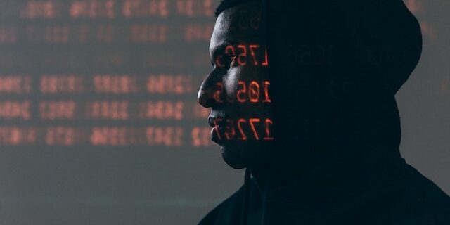 Инвестиции в кибербезопасность – возможности, риски, варианты, акции и ETF для инвесторов