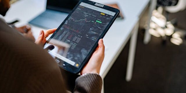 Портфель из трех фондов Д.Богла (боглхедов) состав, как инвестировать Портфель из трех фондов Д.Богла (боглхедов) состав, как инвестировать, тикеры и фонды