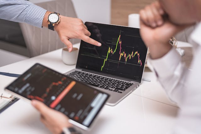 Всепогодный портфель Рея Далио состав, как инвестировать Всепогодный портфель Рея Далио состав, как инвестировать, тикеры ETF, особенности, доходность