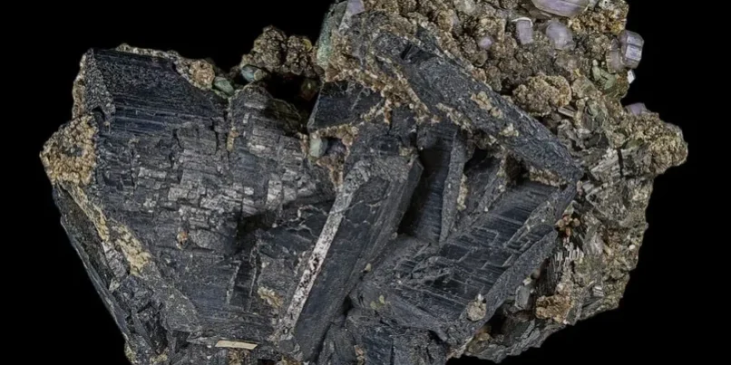 инвестиции в уран и добычу урана, ядерную энергетику - через акции и ETFs